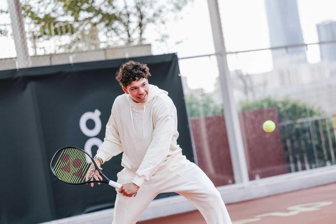 至今他们仍 至今他们仍