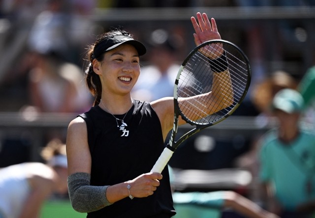 对球队的凝 对球队的凝